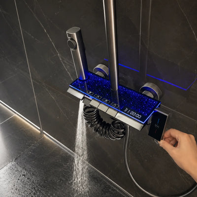 Coloană de Duș cu Afișaj Digital LED pentru Temperatură, Sistem Hidromasaj, Finisaj GriAlb, Montaj pe Perete