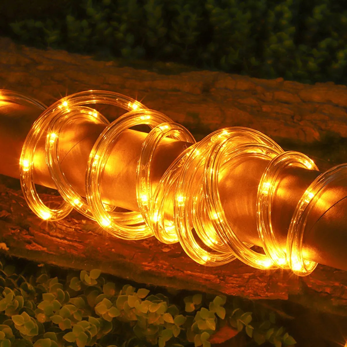 Furtun Luminos LED 100 Metri, 2400 LED-uri, Alb Cald, Exterior IP65, Sectionabil, Anti-Inghet, Cablu Cupru