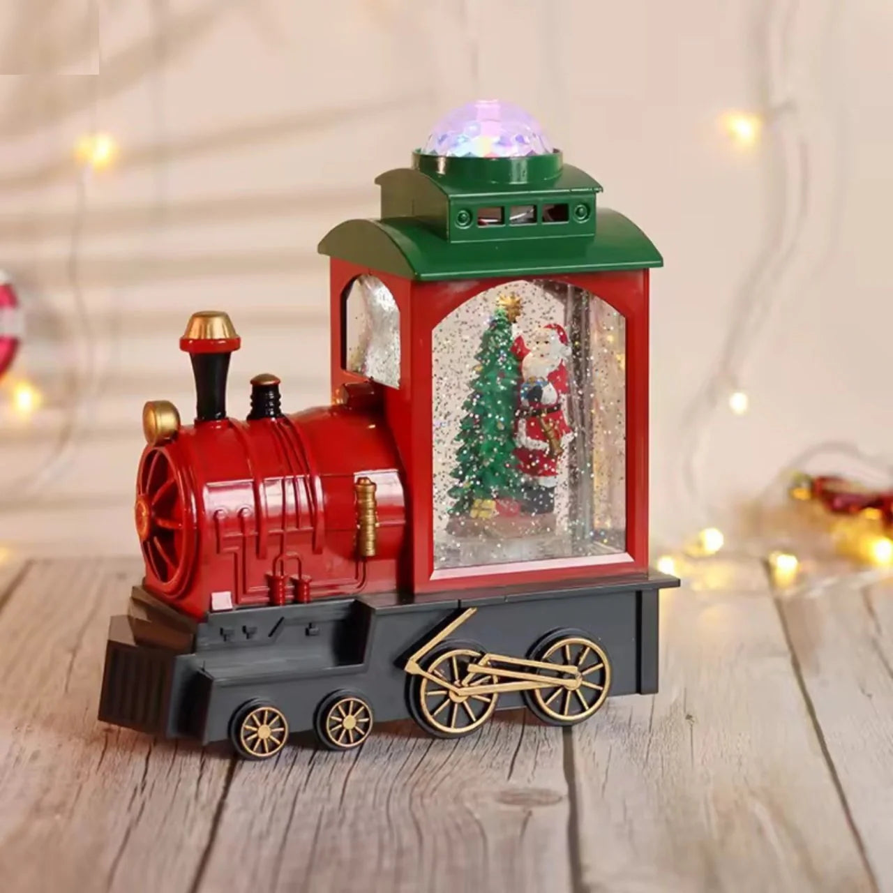 Locomotiva Decorativa de Craciun cu Glob de Zapada Animat, Mos Craciun, Melodii Festive, Lumini LED si Efect Ninsoare, Vintage